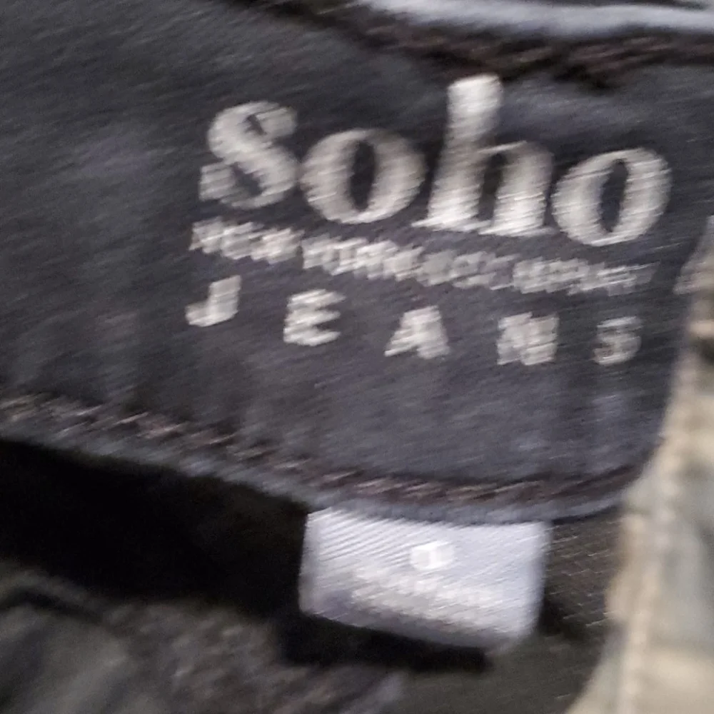 Black and Camo New York & Co Soho Jeans - Picture 4 of 4